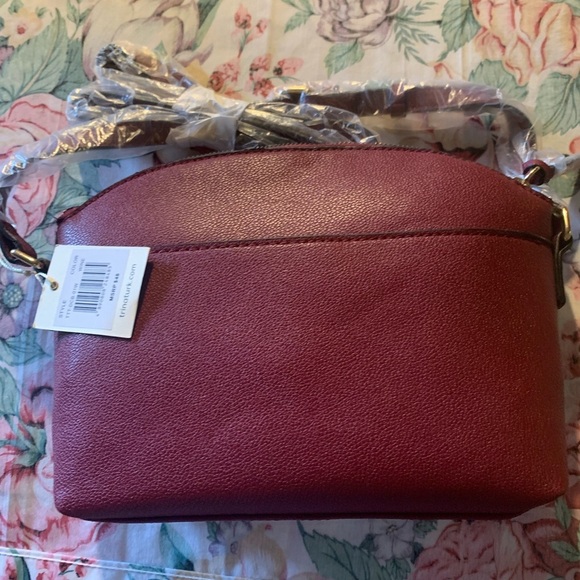 NWT Trina Women's Burgundy Crossbody Bag - Picture 6 of 8